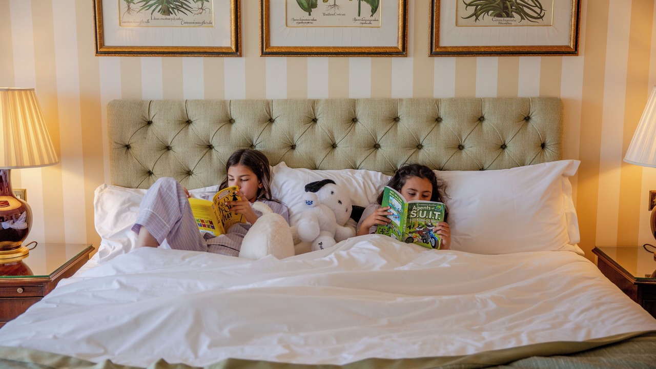 Photo of Others in Queen's Gate