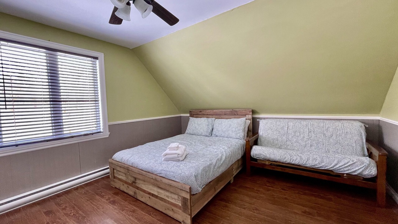 Photo of Bedroom in Saint-Gabriel-de-Valcartier