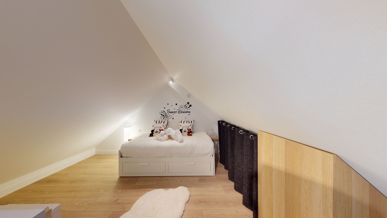 Photo of Bedroom in Villejust