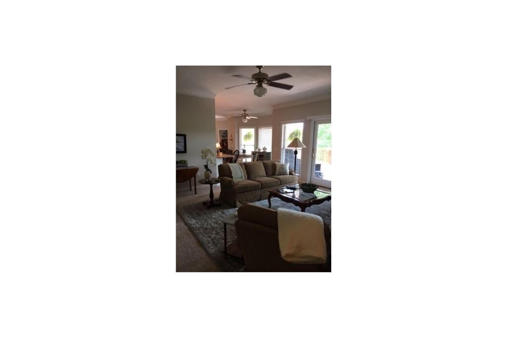 Photo of Livingroom in Chestnut Mound