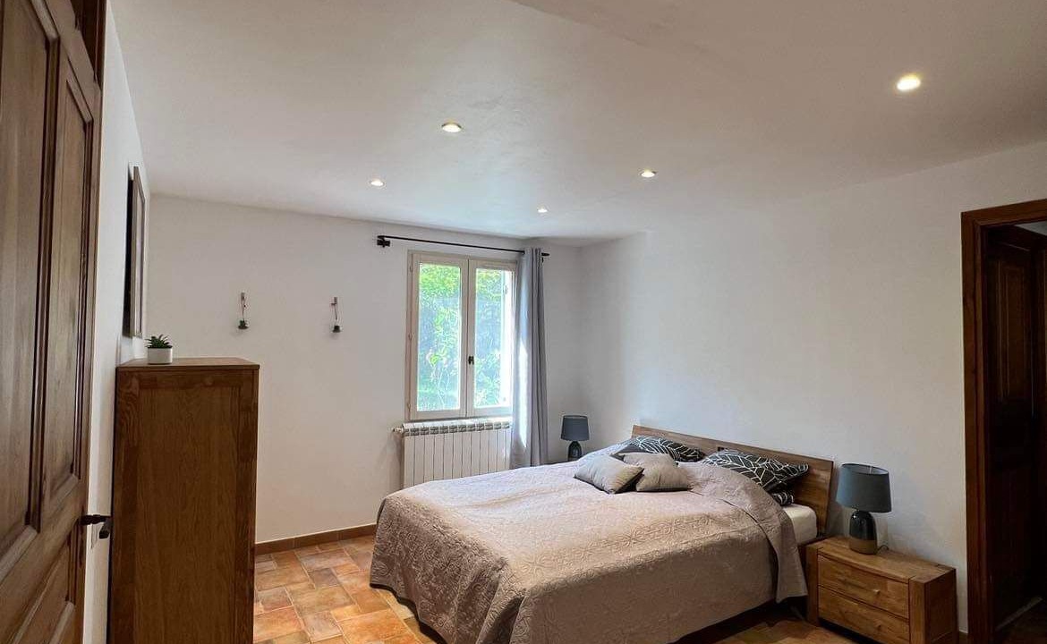 Photo of Bedroom in Entrecasteaux