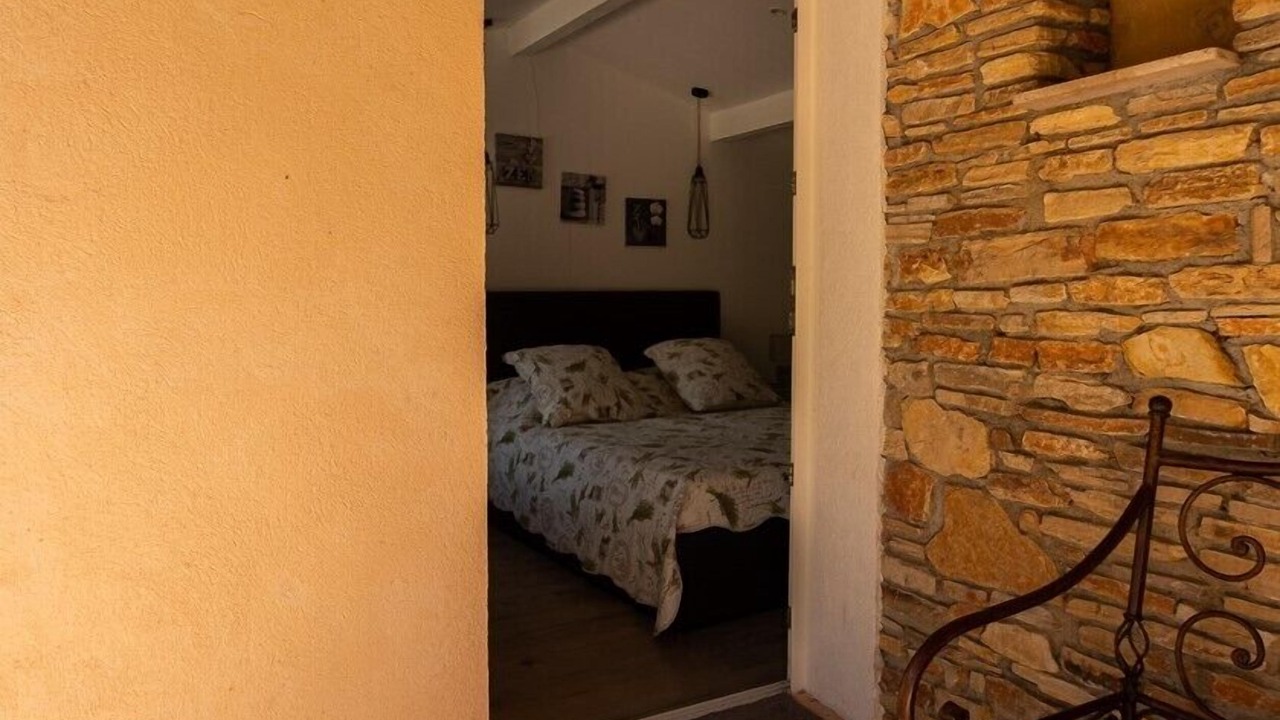 Photo of Bedroom in Entrecasteaux