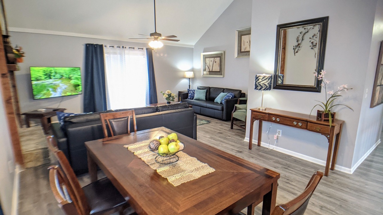 Photo of Livingroom in Overland Park