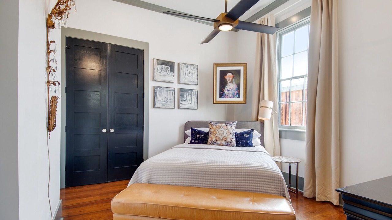 Photo of Bedroom in Irish Channel