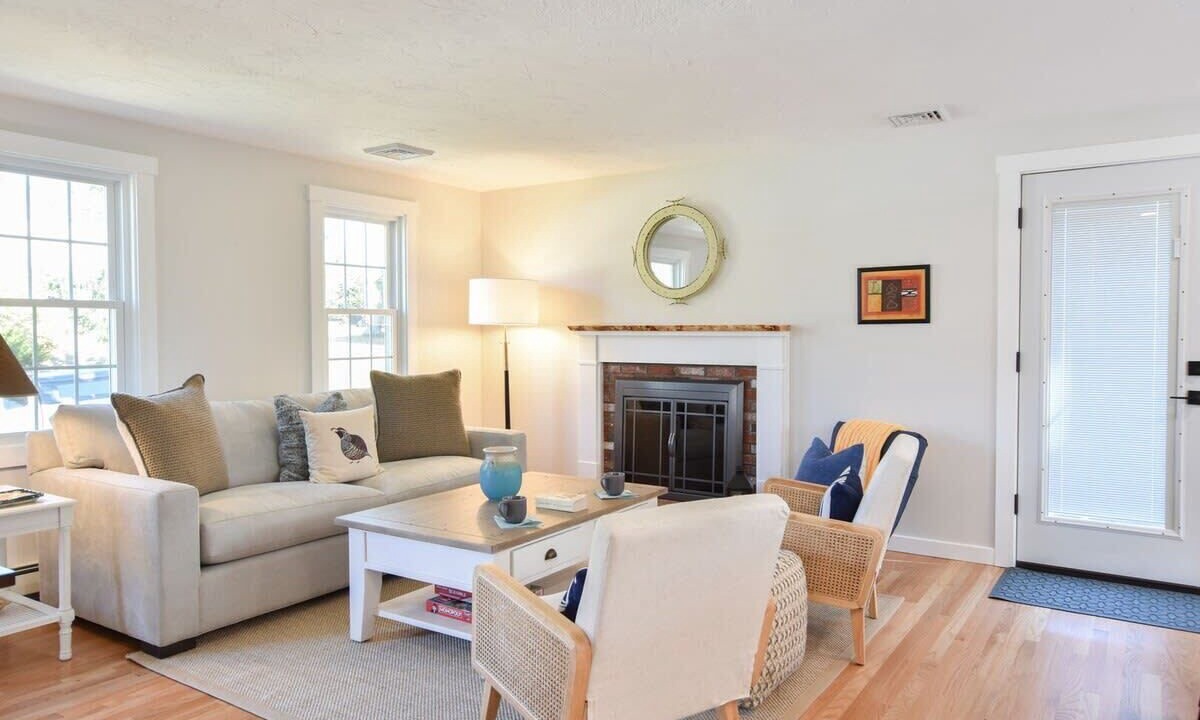 Photo of Livingroom in South Chatham