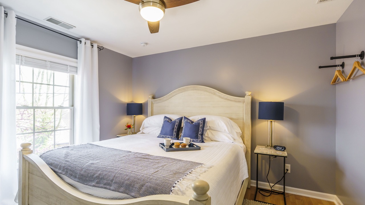 Photo of Bedroom in Midway