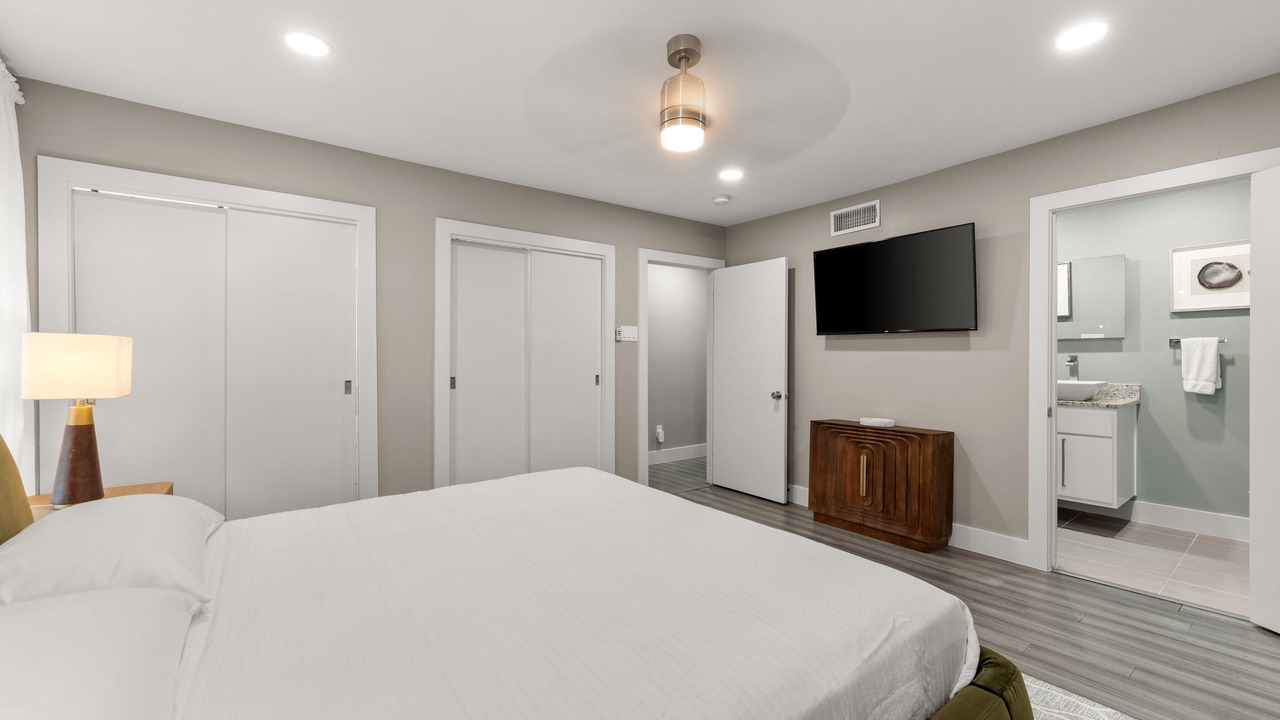 Photo of Bedroom in Preston Hollow