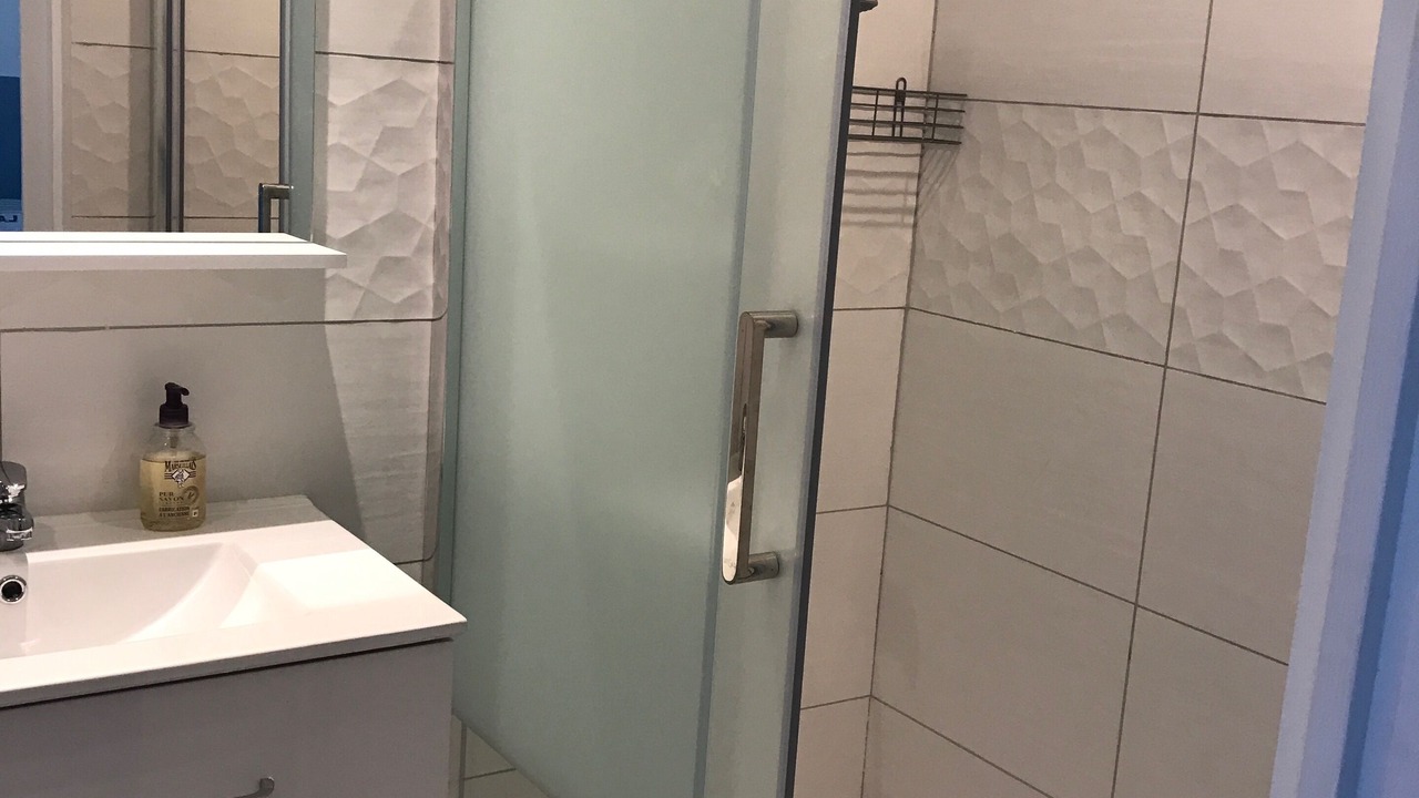 Photo of Bathroom in Saint-Georges-Motel