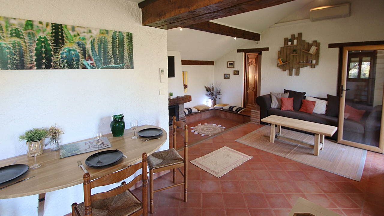 Photo of Livingroom in Lacourt-Saint-Pierre