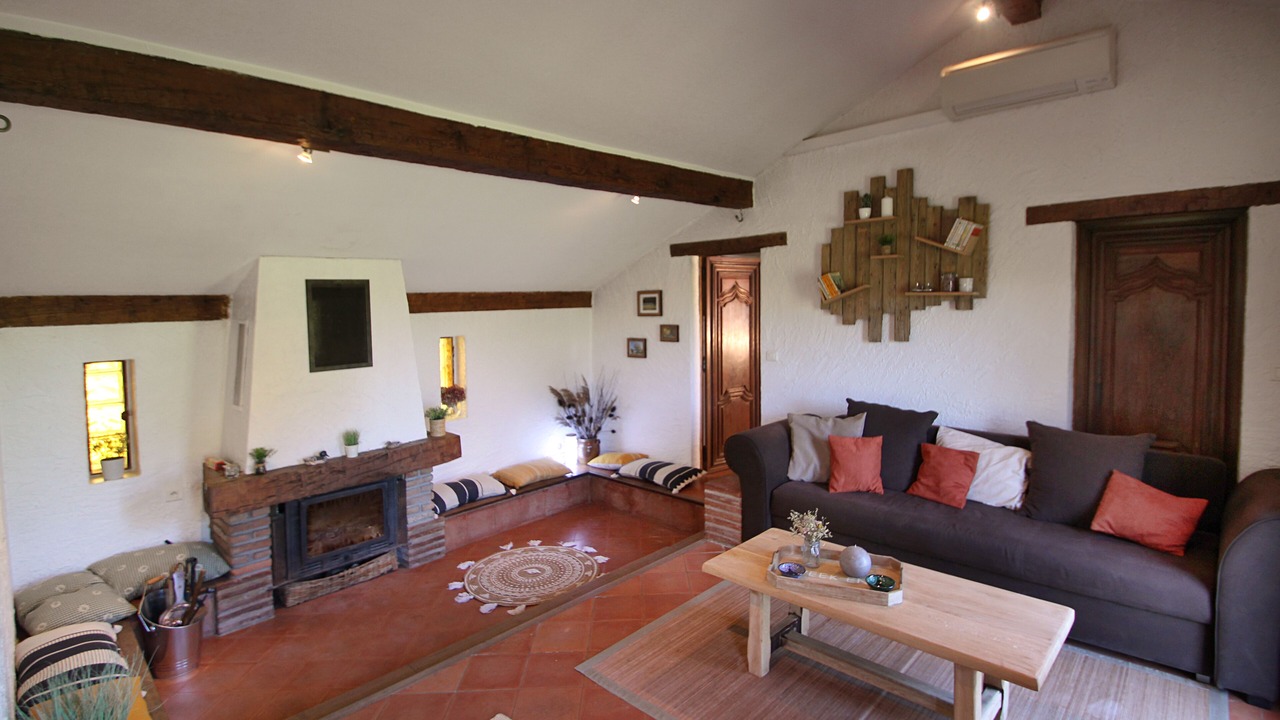 Photo of Livingroom in Lacourt-Saint-Pierre