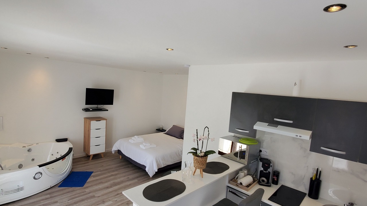 Photo of Bedroom in La Chatre