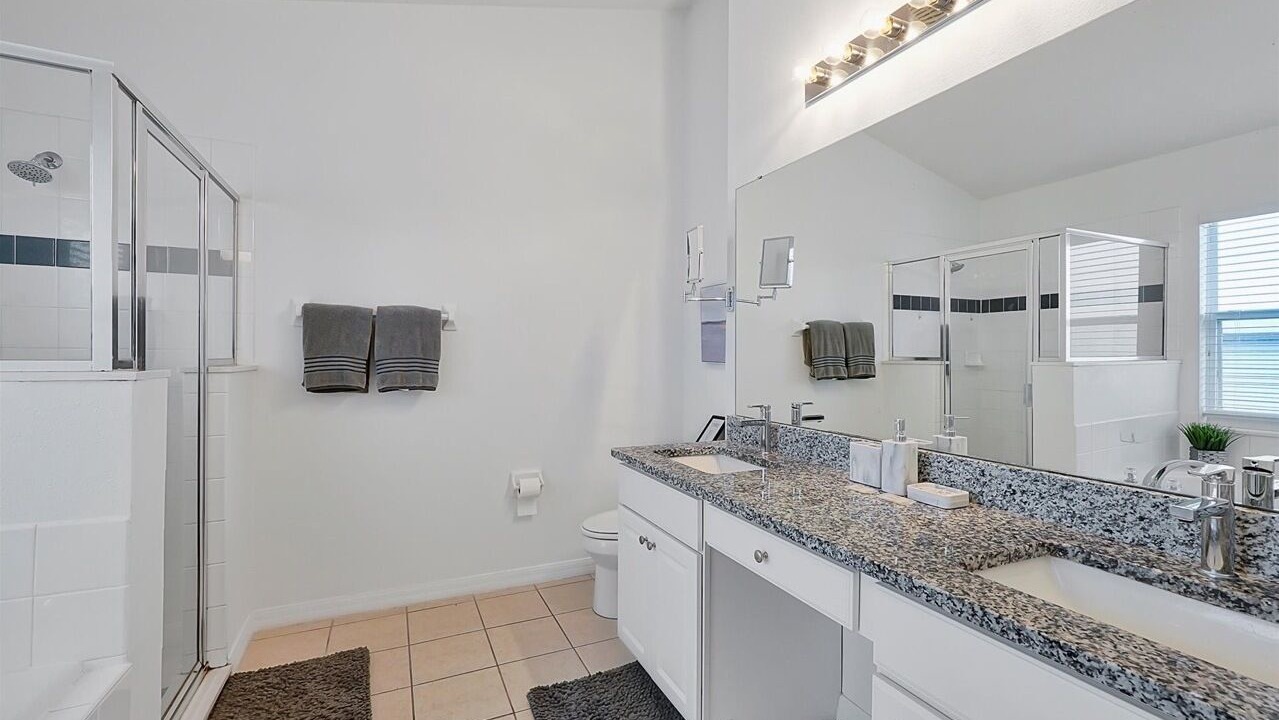 Photo of Bathroom in Highgate Park