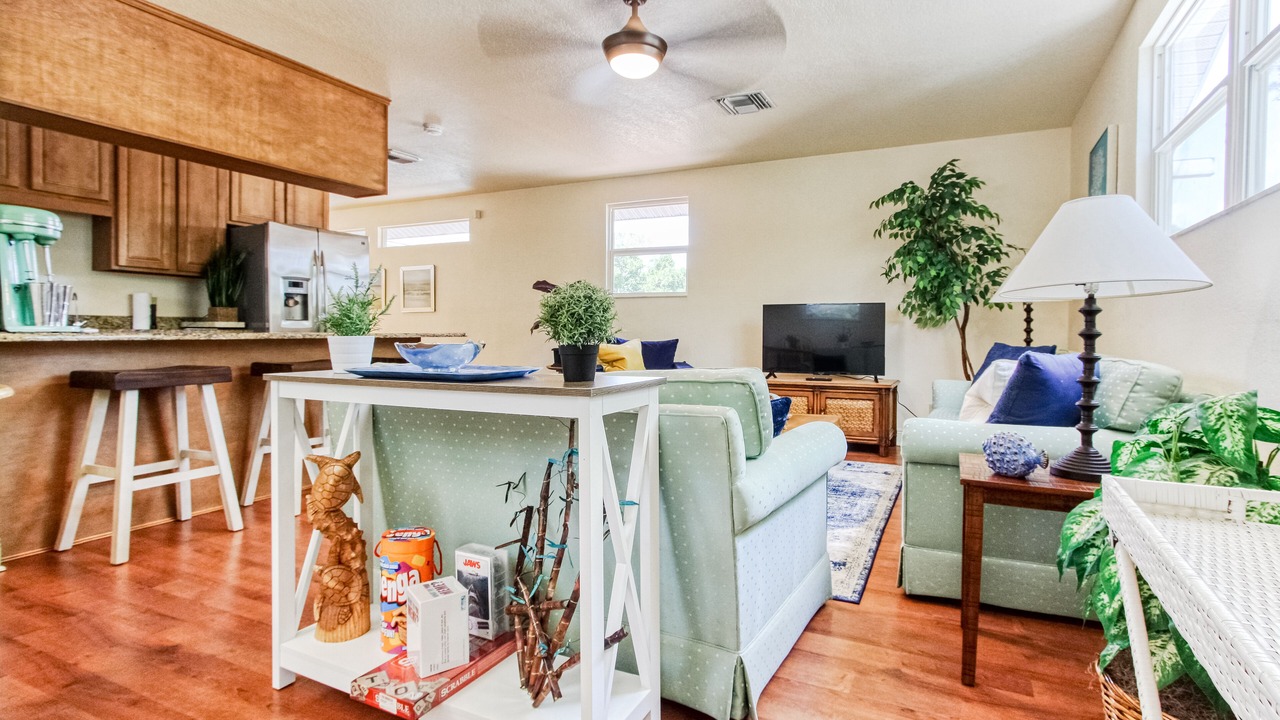 Photo of Livingroom in Jungle Terrace