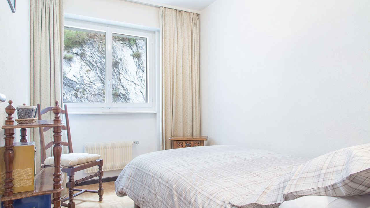 Photo of Bedroom in Lens
