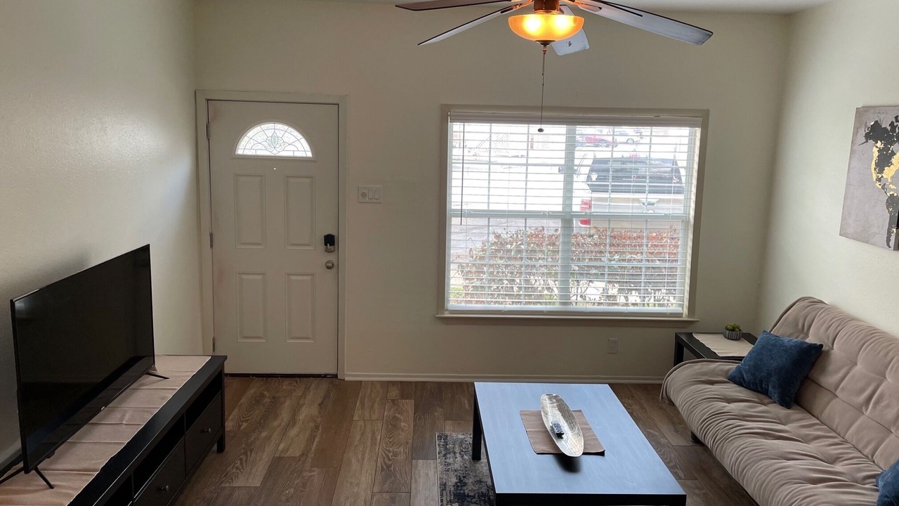 Photo of Livingroom in Blossoms Park