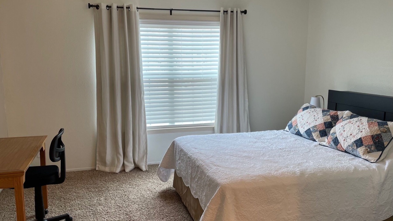 Photo of Bedroom in Blossoms Park