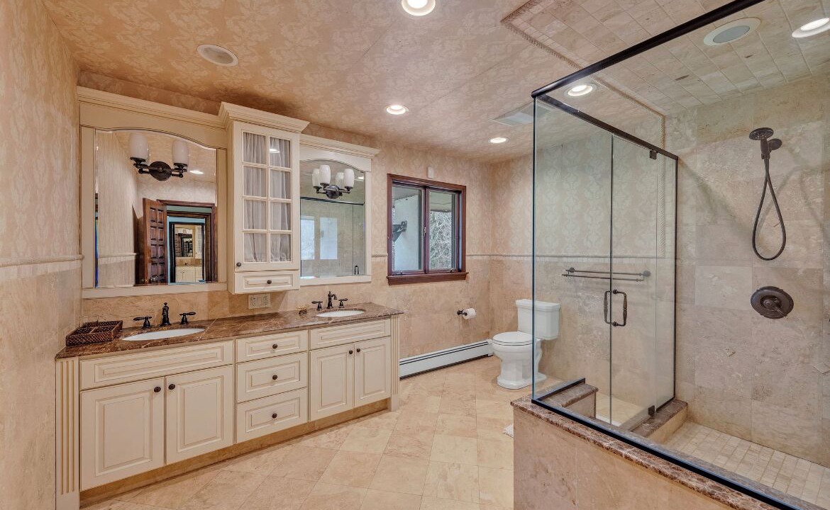 Photo of Bathroom in Old Brookville