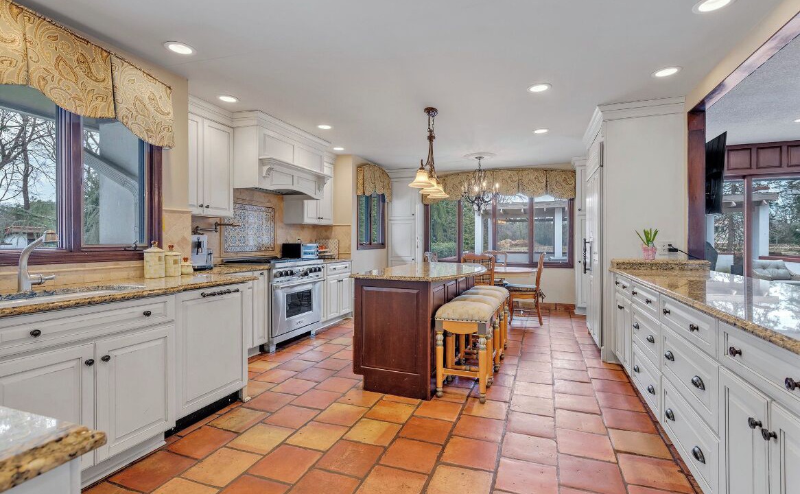 Photo of Kitchen in Old Brookville
