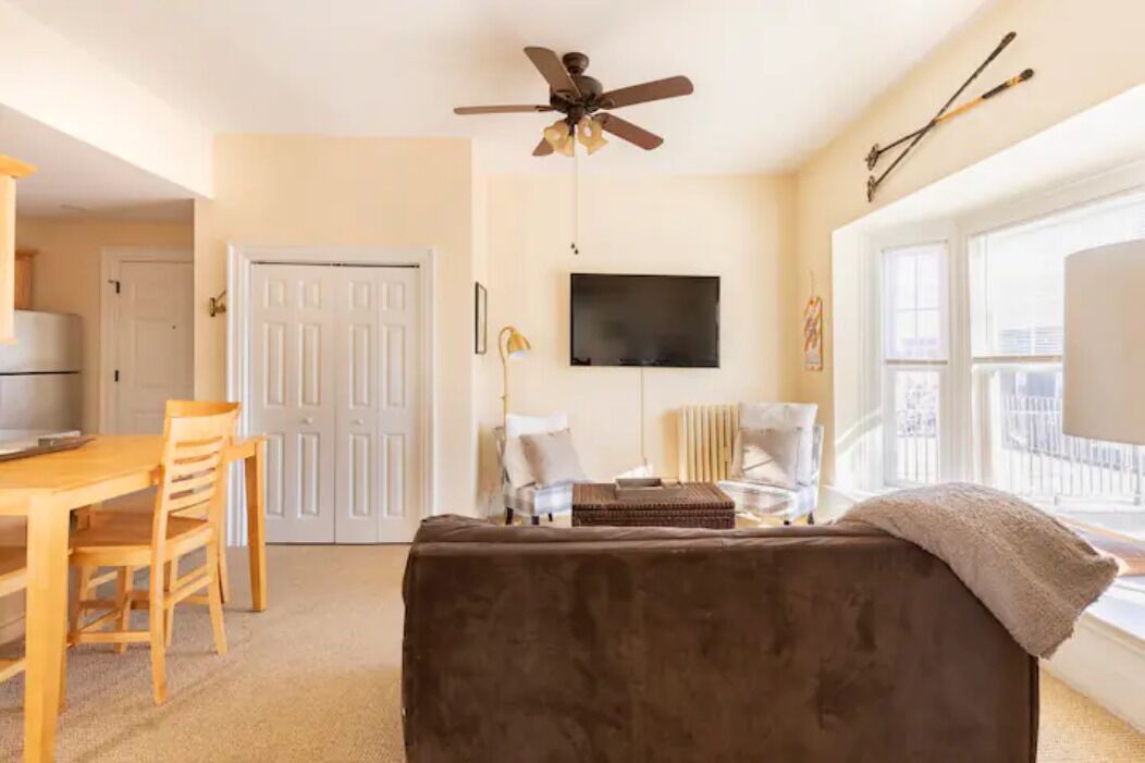 Photo of Livingroom in Ellicottville