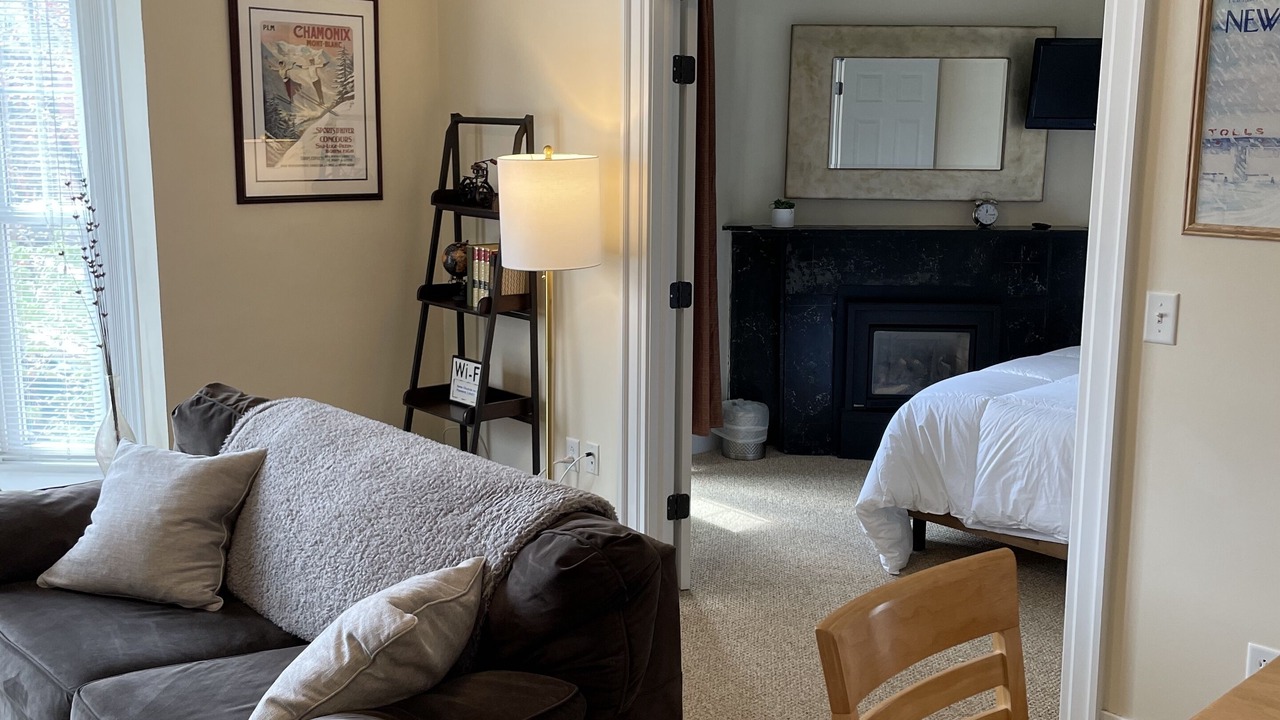 Photo of Livingroom in Ellicottville