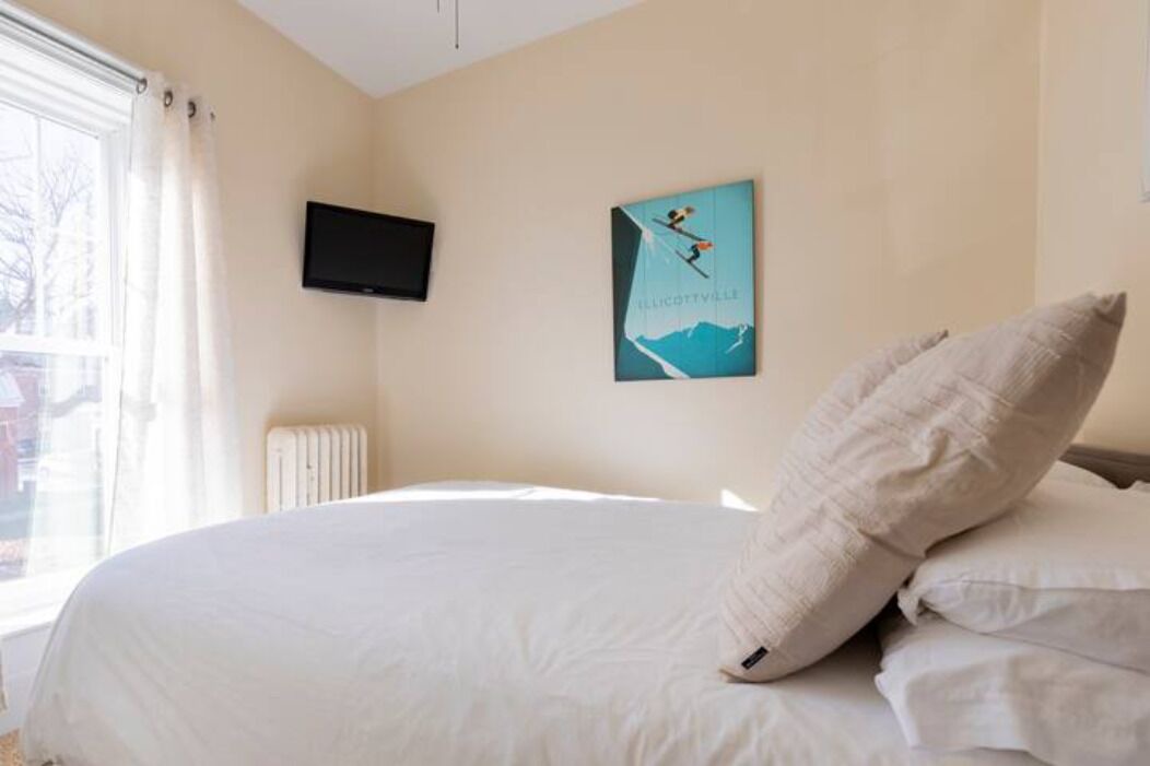 Photo of Bedroom in Ellicottville