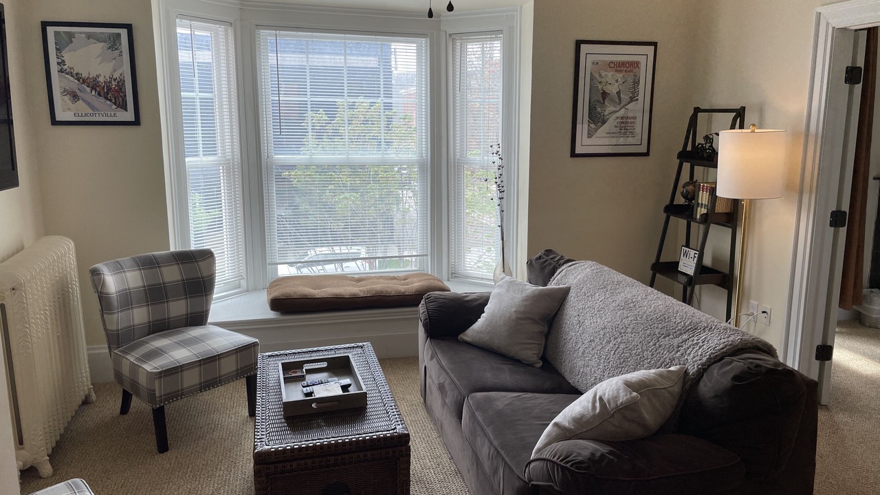 Photo of Livingroom in Ellicottville