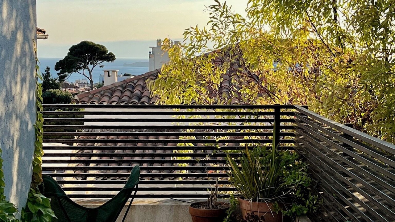 Photo of Patio Balcony in Roucas-Blanc