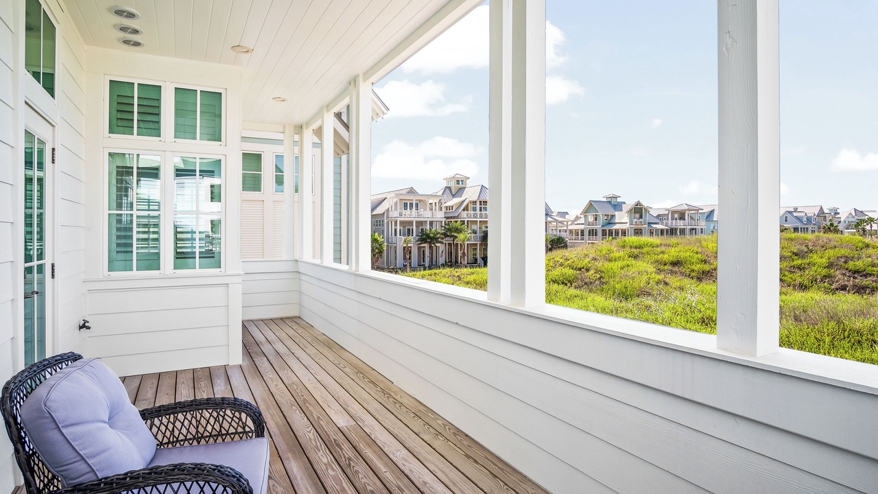 Photo of Patio Balcony in Cinnamon Shore