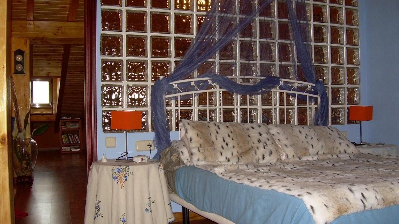 Photo of Bedroom in Mombeltran