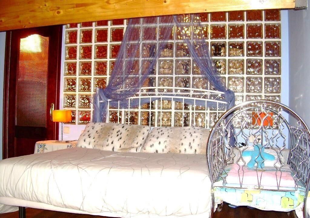 Photo of Bedroom in Mombeltran