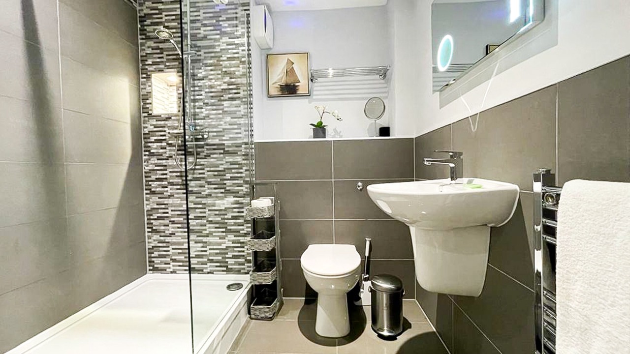 Photo of Bathroom in West End