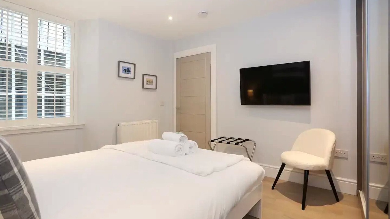 Photo of Bedroom in West End