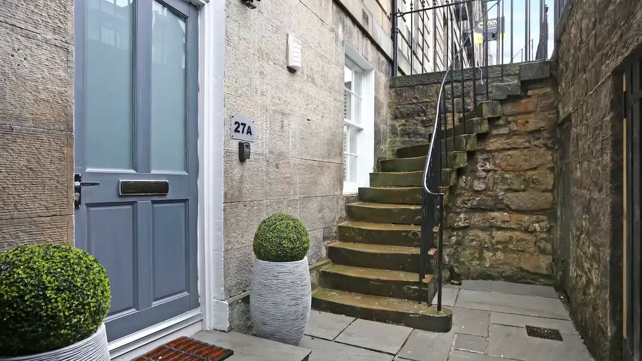 Photo of Outdoor in West End