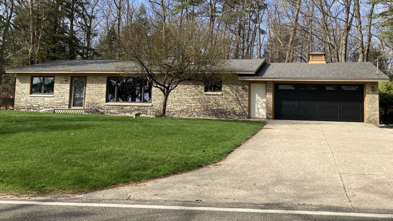 Photo of Outdoor in Forest Beach