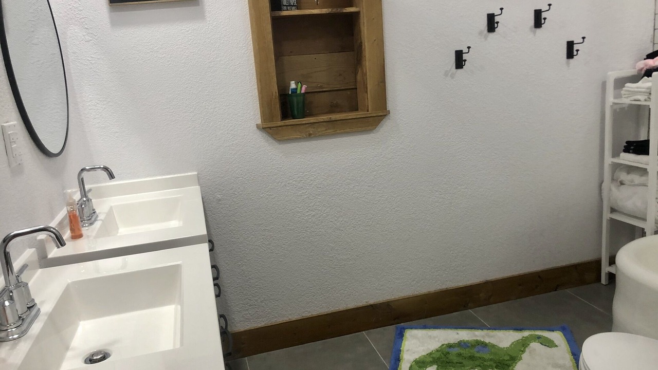 Photo of Bathroom in Glen Rose