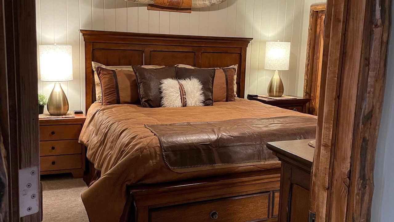 Photo of Bedroom in Island Park