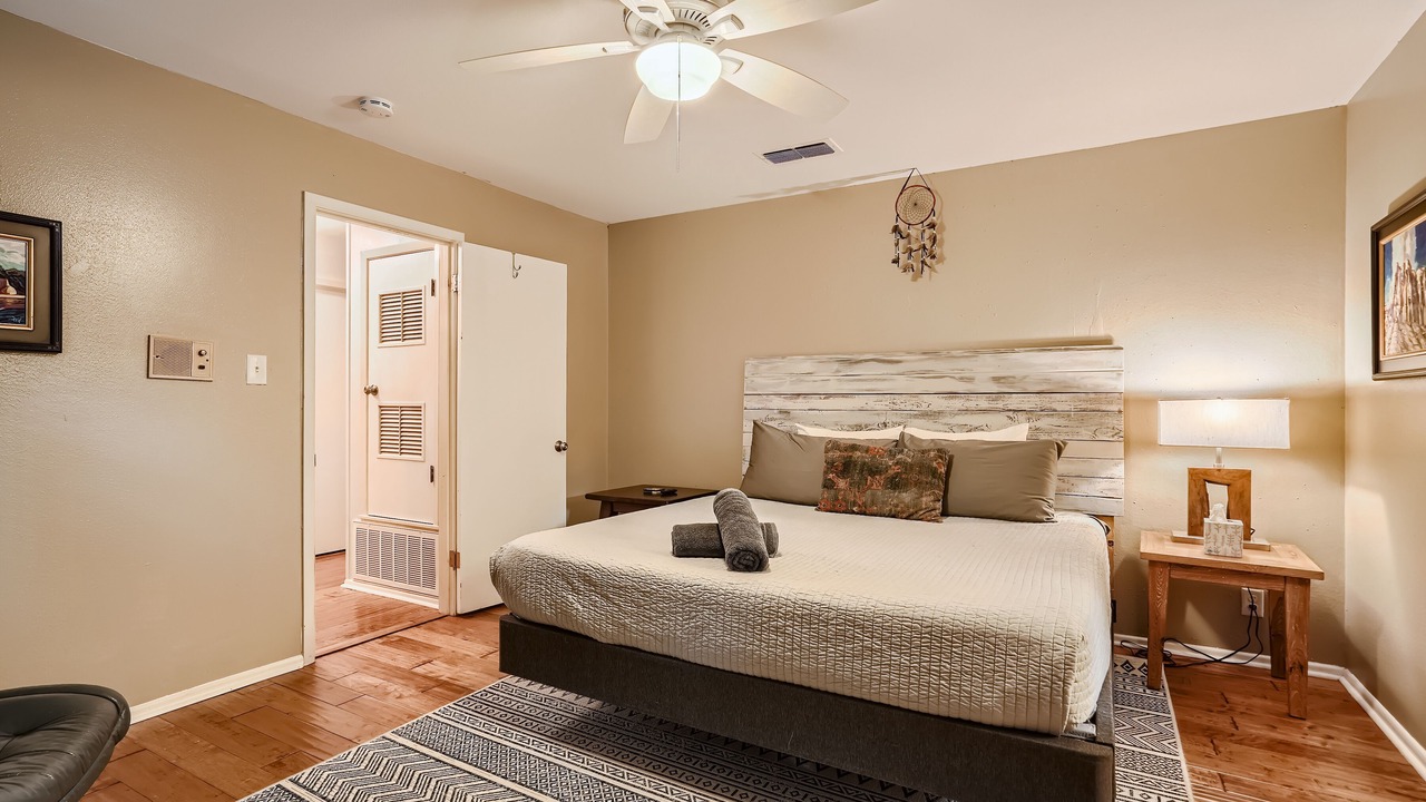 Photo of Bedroom in University Hills and Windsor Park