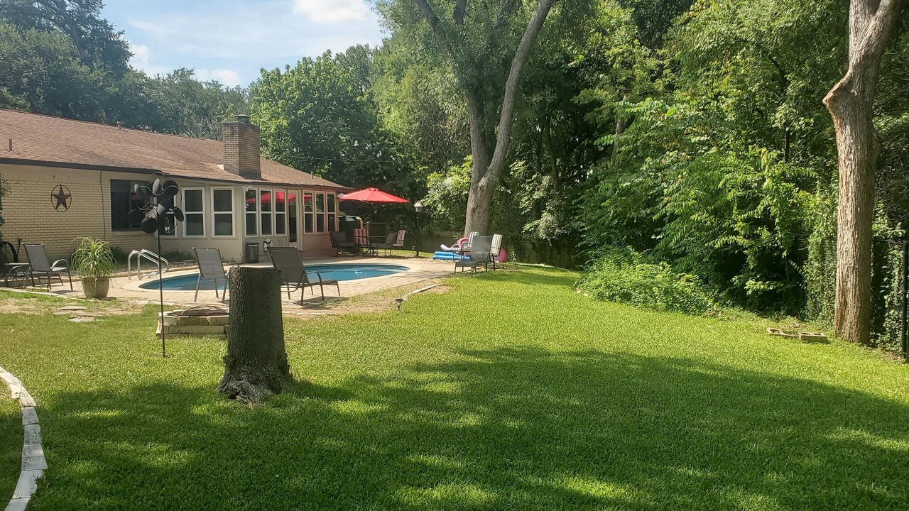Photo of Outdoor in University Hills and Windsor Park