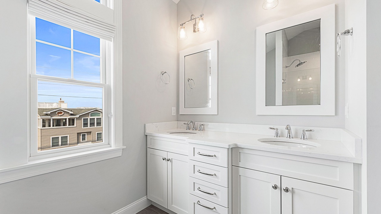 Photo of Bathroom in South Beach Haven