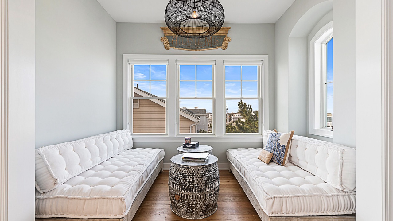 Photo of Livingroom in South Beach Haven