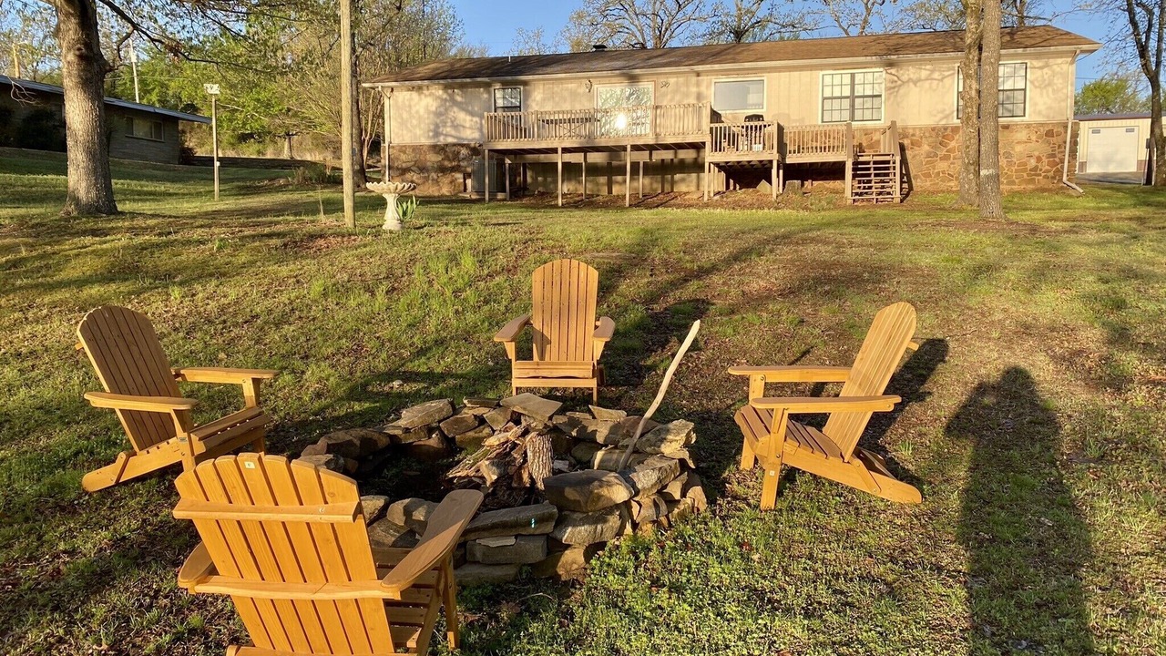 Photo of Outdoor in Hoyt