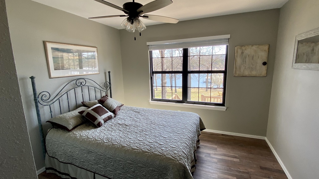 Photo of Bedroom in Hoyt