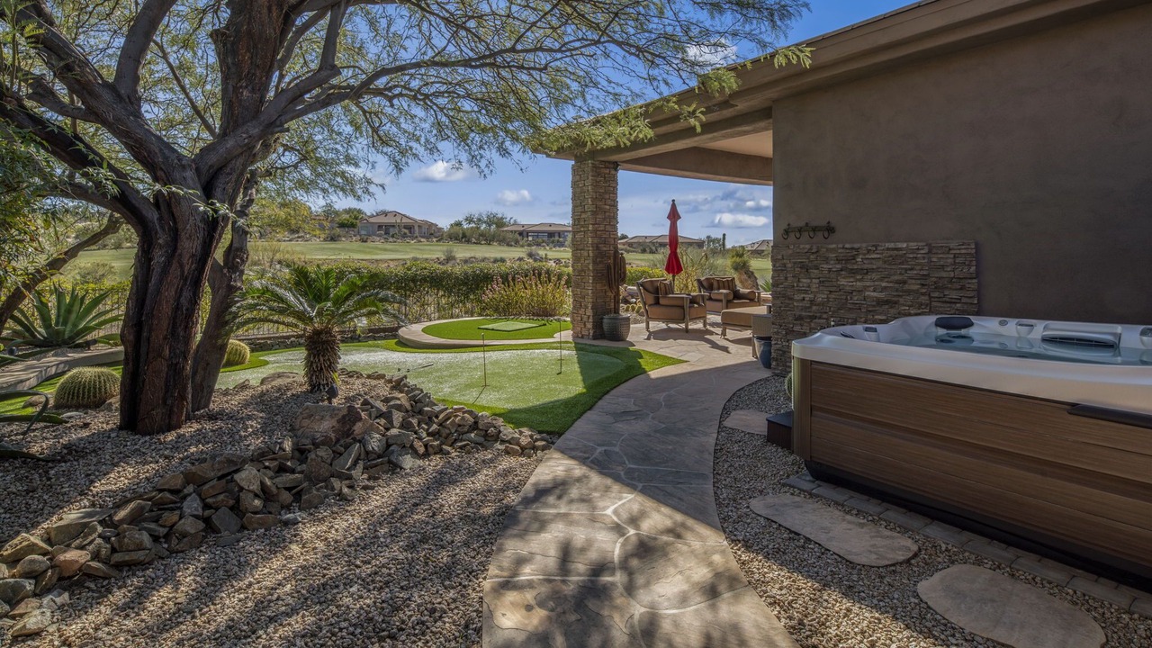 Photo of Outdoor in Legend Trail