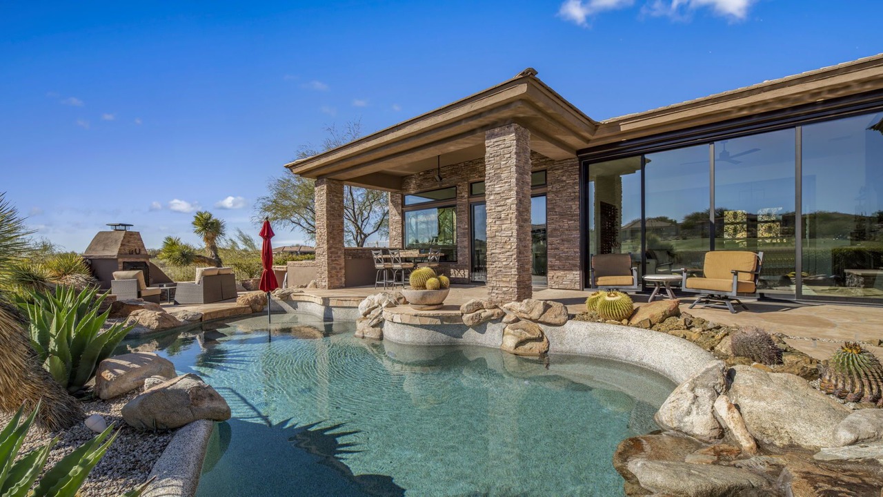 Photo of Outdoor in Legend Trail