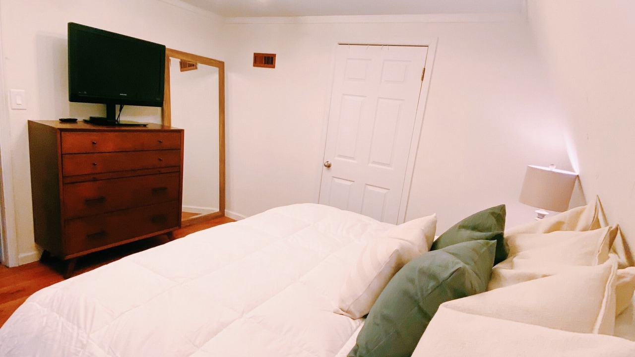 Photo of Bedroom in Lost Bridge Village