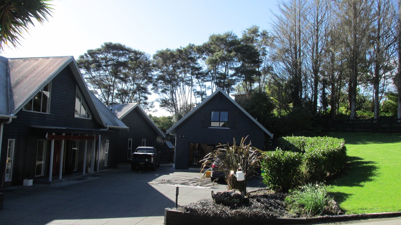 Photo of Others in Haruru