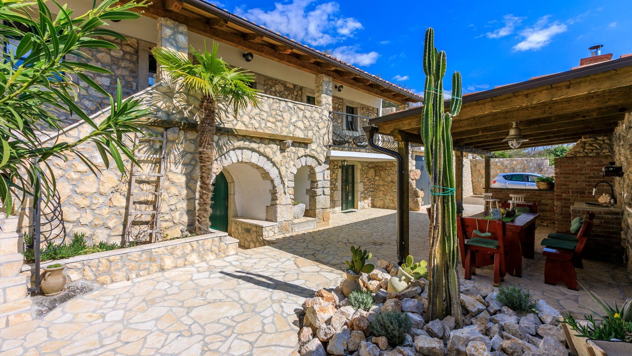 Photo of Outdoor in Bribir