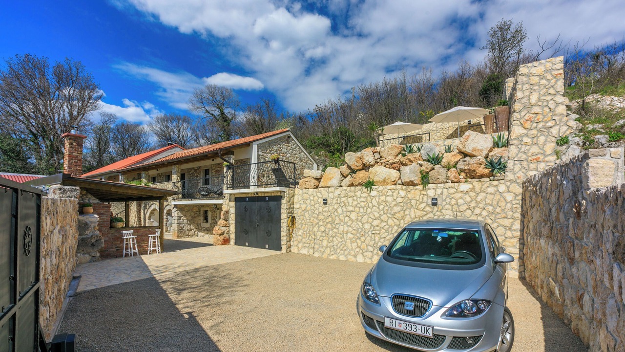 Photo of Outdoor in Bribir