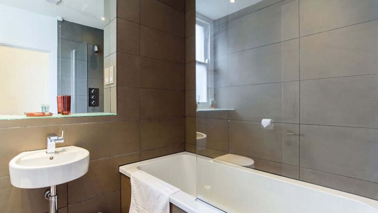 Photo of Bathroom in Roath