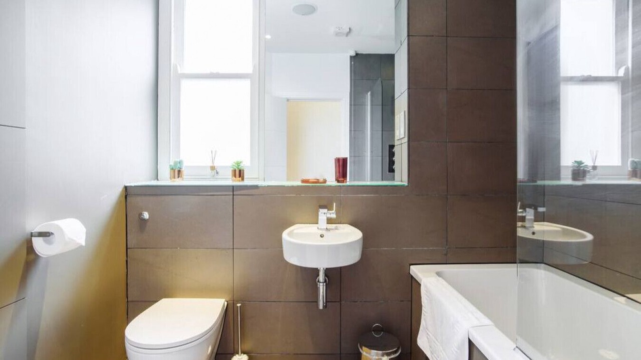 Photo of Bathroom in Roath